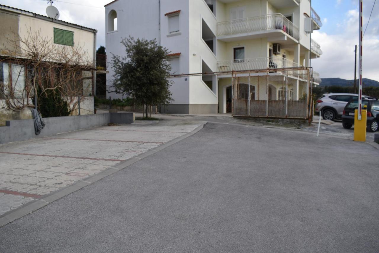 Apartment Alfa Спліт Екстер'єр фото